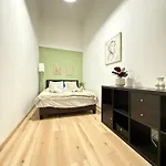 Gellert Spacious Apartament