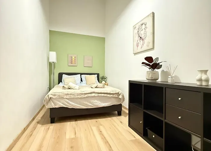 Gellert Spacious Apartment